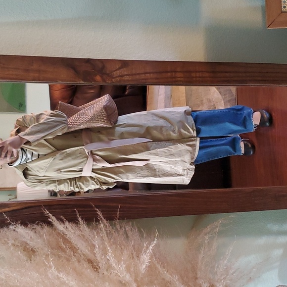 Tribeca Design Studio lightweight trench coat - Picture 14 of 14